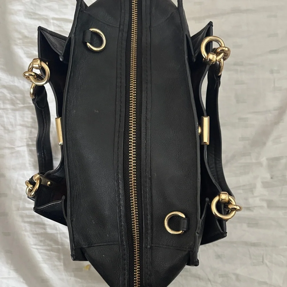 Coach Elegant Black Leather Handbag